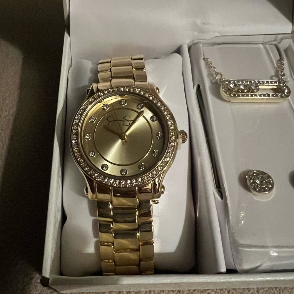 π π Jessica Simpson gift package, women watch+ matching necklace and earring - Picture 3 of 8